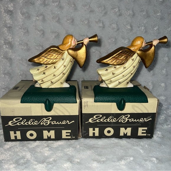 Eddie Bauer Holiday Midwest Cast Iron Stocking Holder Hanger Gold